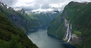 the-seven-sisters-waterfall-geiranger-fjord-norway